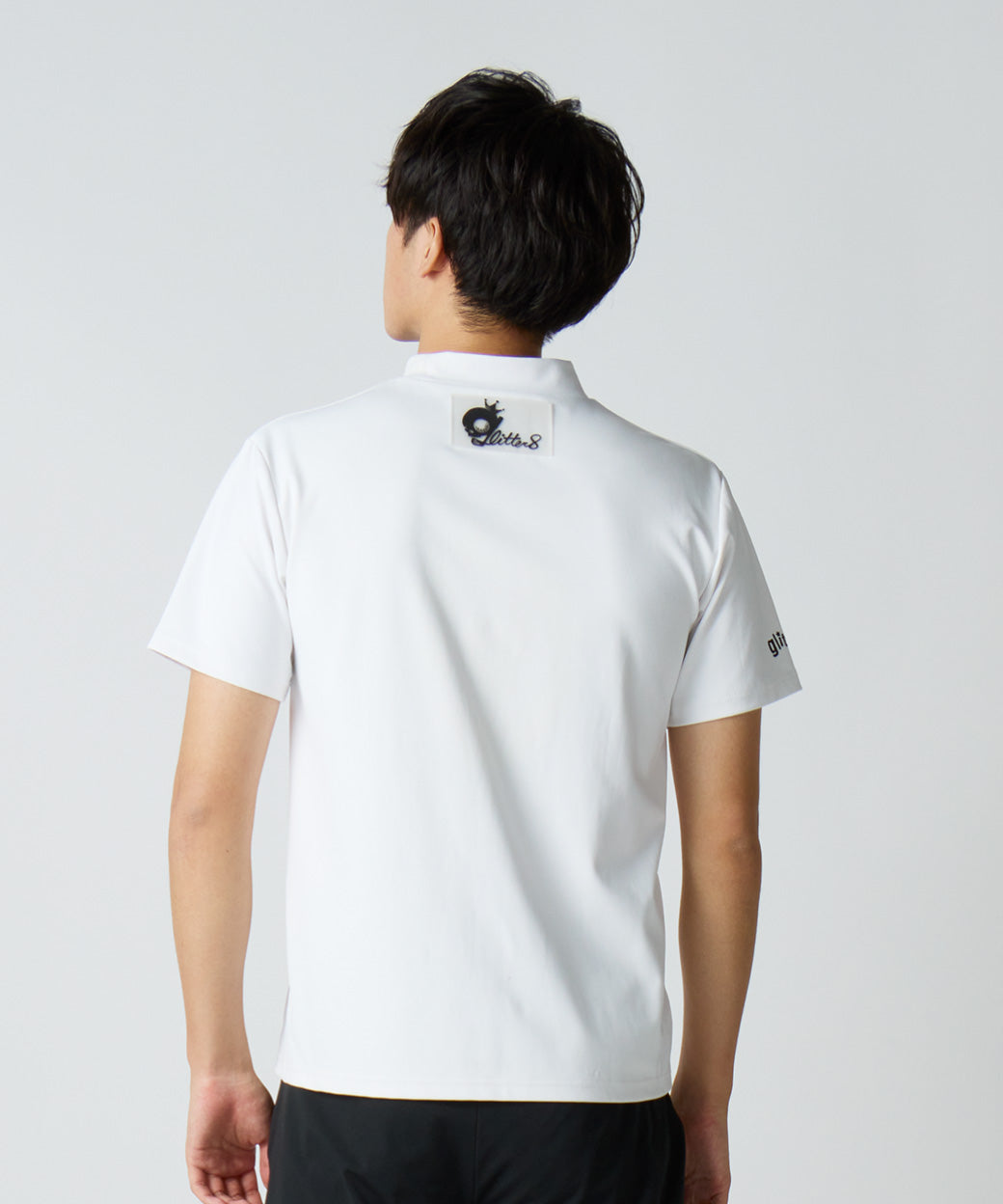 GLITTER 8 モックネックTシャツ（半袖）