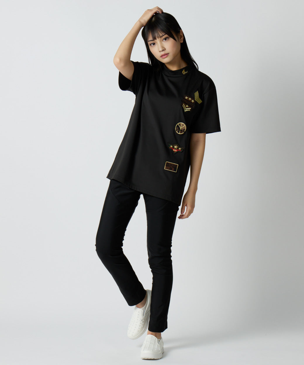 GLITTER 8 モックネックTシャツ（半袖）