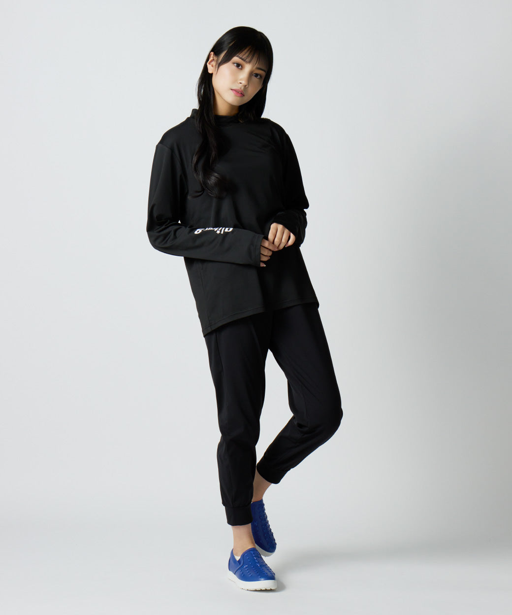 GLITTER 8 モックネックTシャツ（長袖）